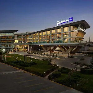5* Otel Radisson Blu Convention And Exhibition Center